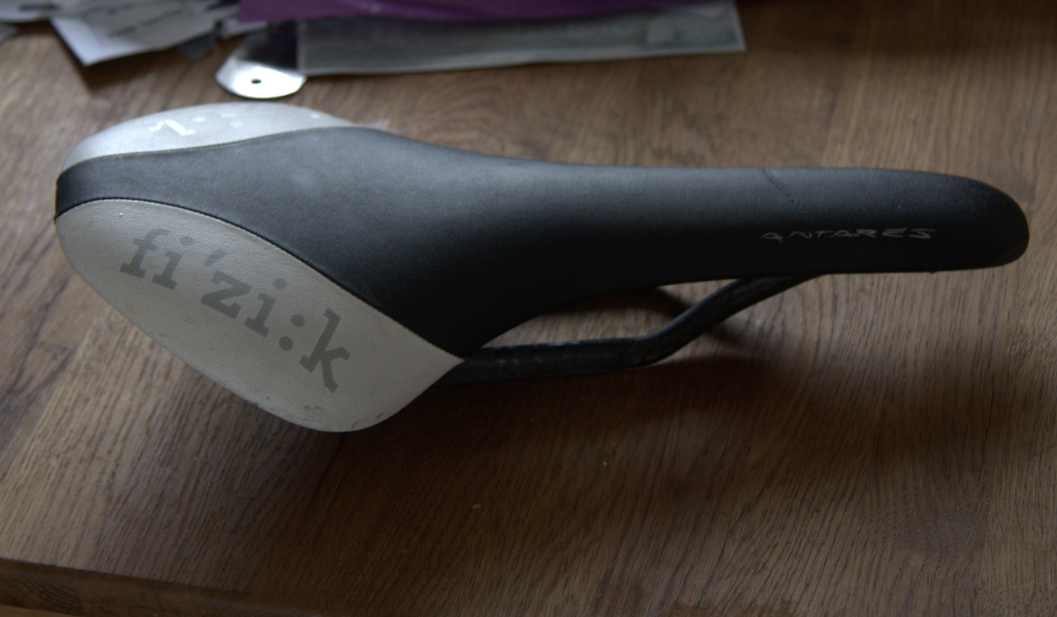 fizik antares carbon